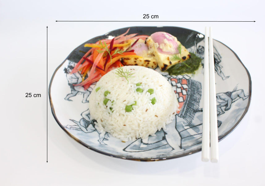 Sumo Dining plate with dimension tags